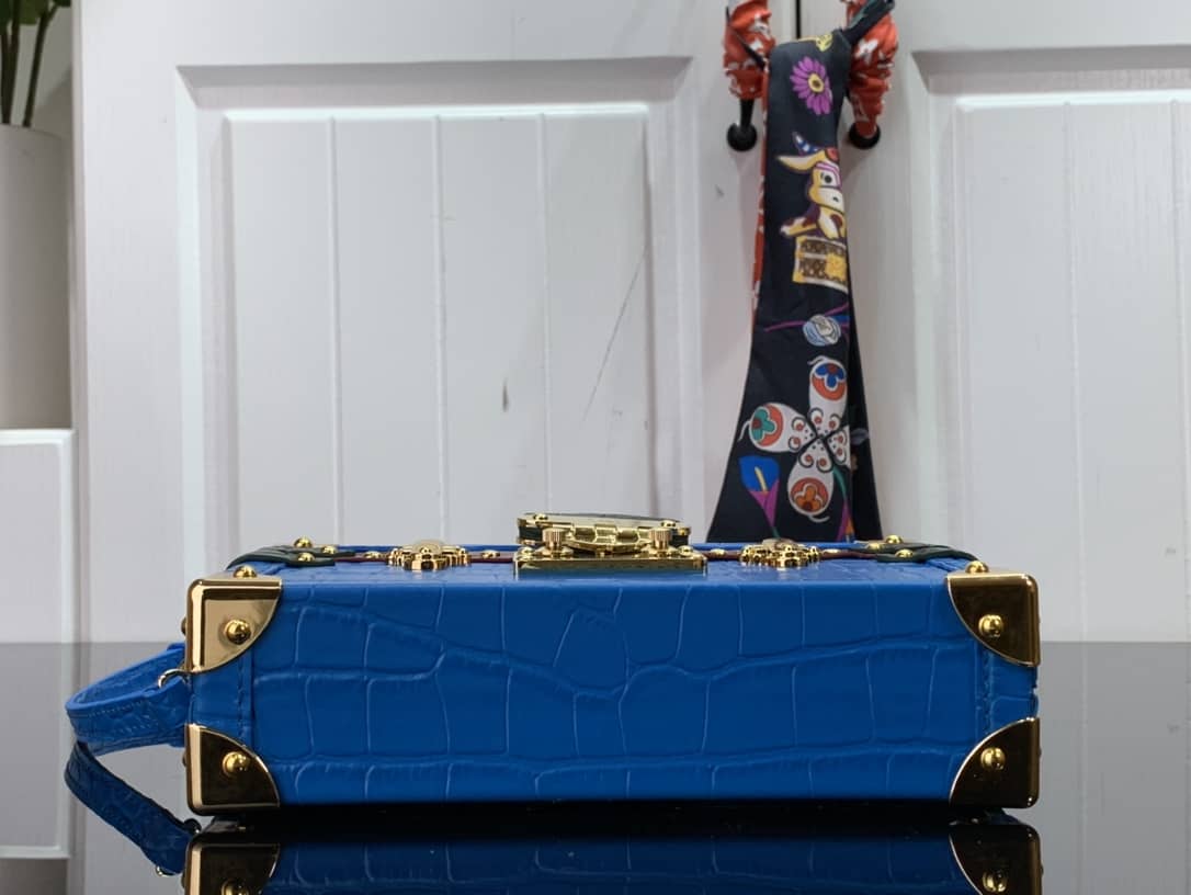 L0vis Vvtt0n Petite Malle Monogram Canvas Replica Bag Blue M40273