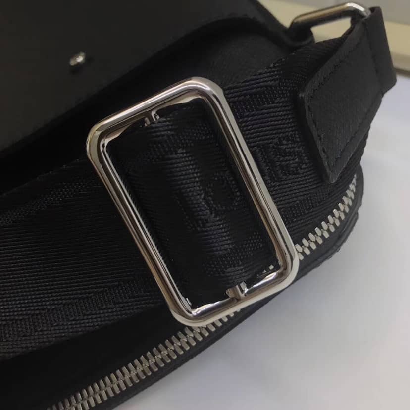 L0vis Vvtt0n Taiga Grigori MM Messenger Bag Replica Black M30206