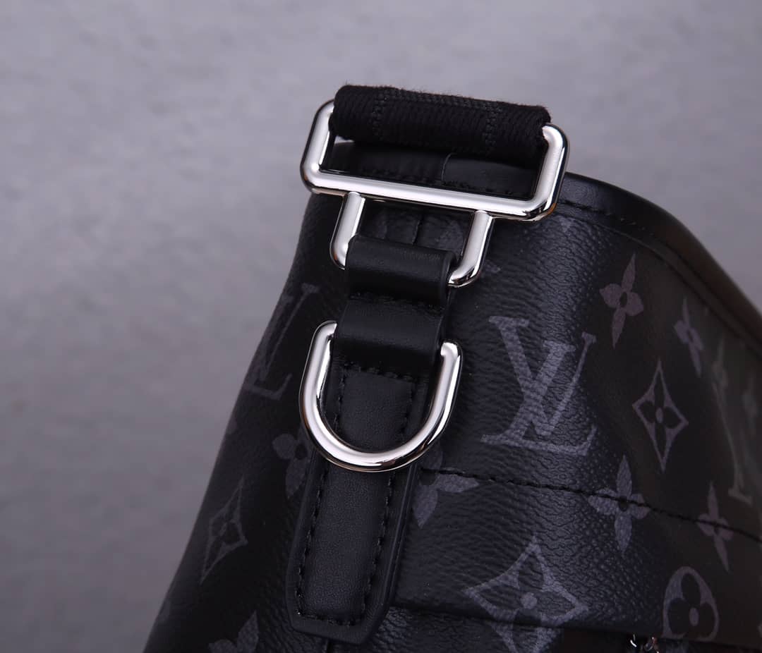 L0vis Vvtt0n Besace Zippée Monogram MM Bag Replica Black M45214