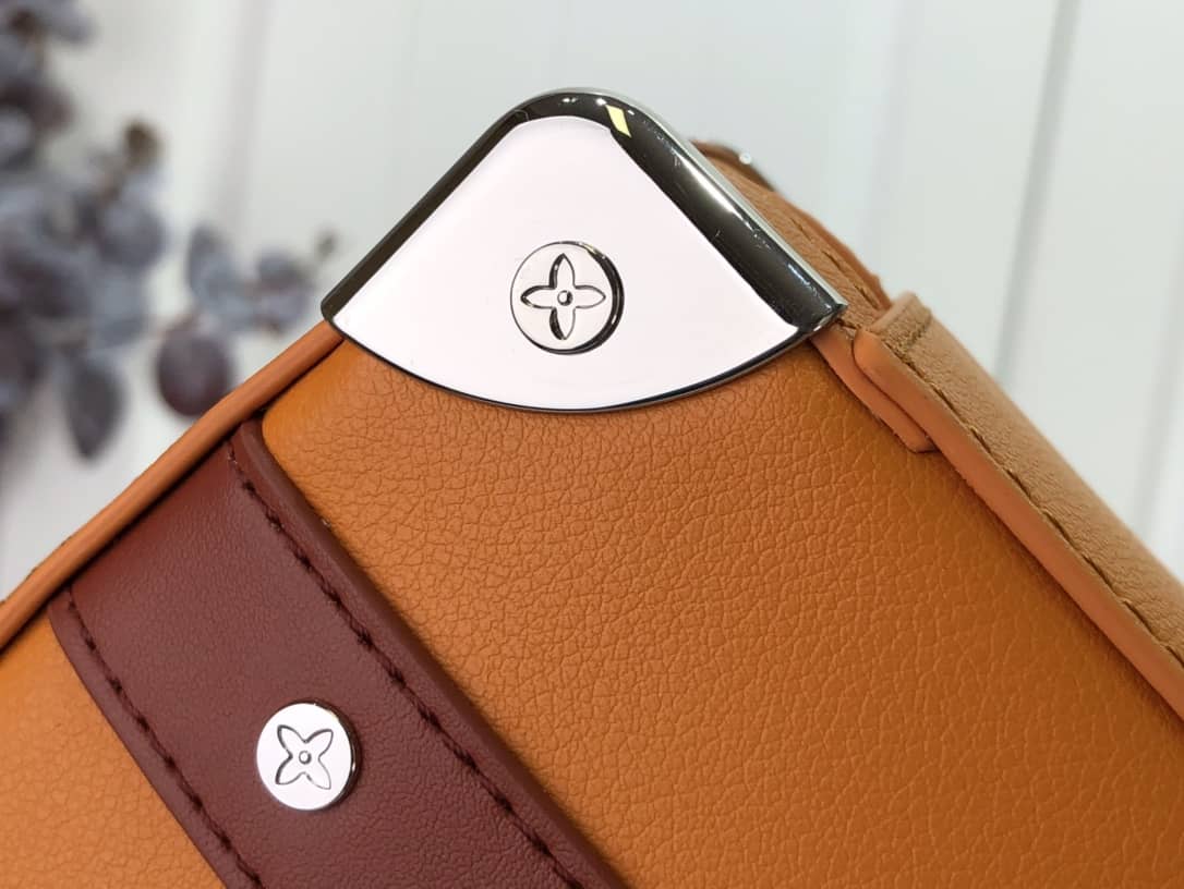 L0vis Vvtt0n Handle Soft Trunk No. 7 Replica Shoulder Bag