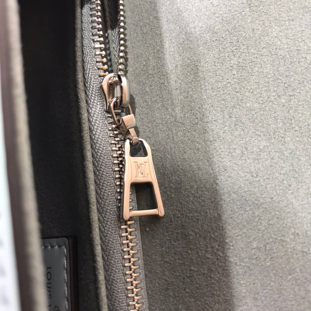 L0vis Vvtt0n Grenelle Pochette Epi Leather Replica Shoulder Bag Blue M55977