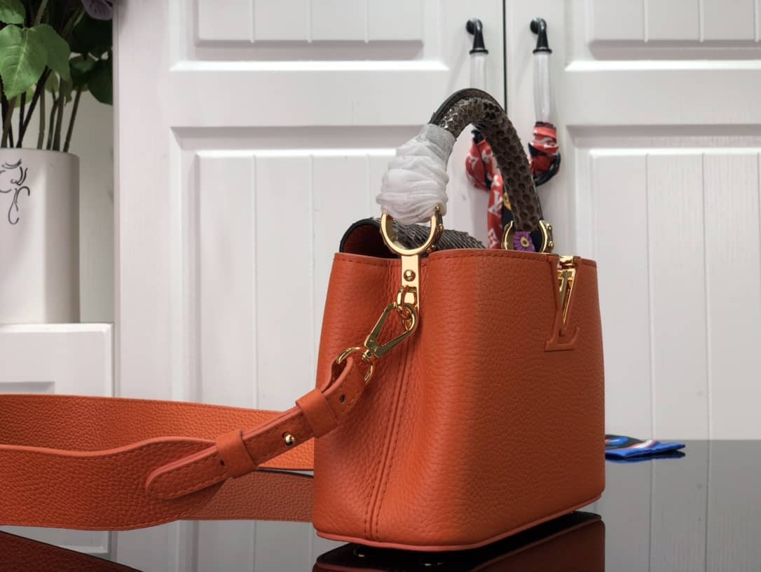 L0vis Vvtt0n Capucines Embroidery Replica Bag Orange M48865