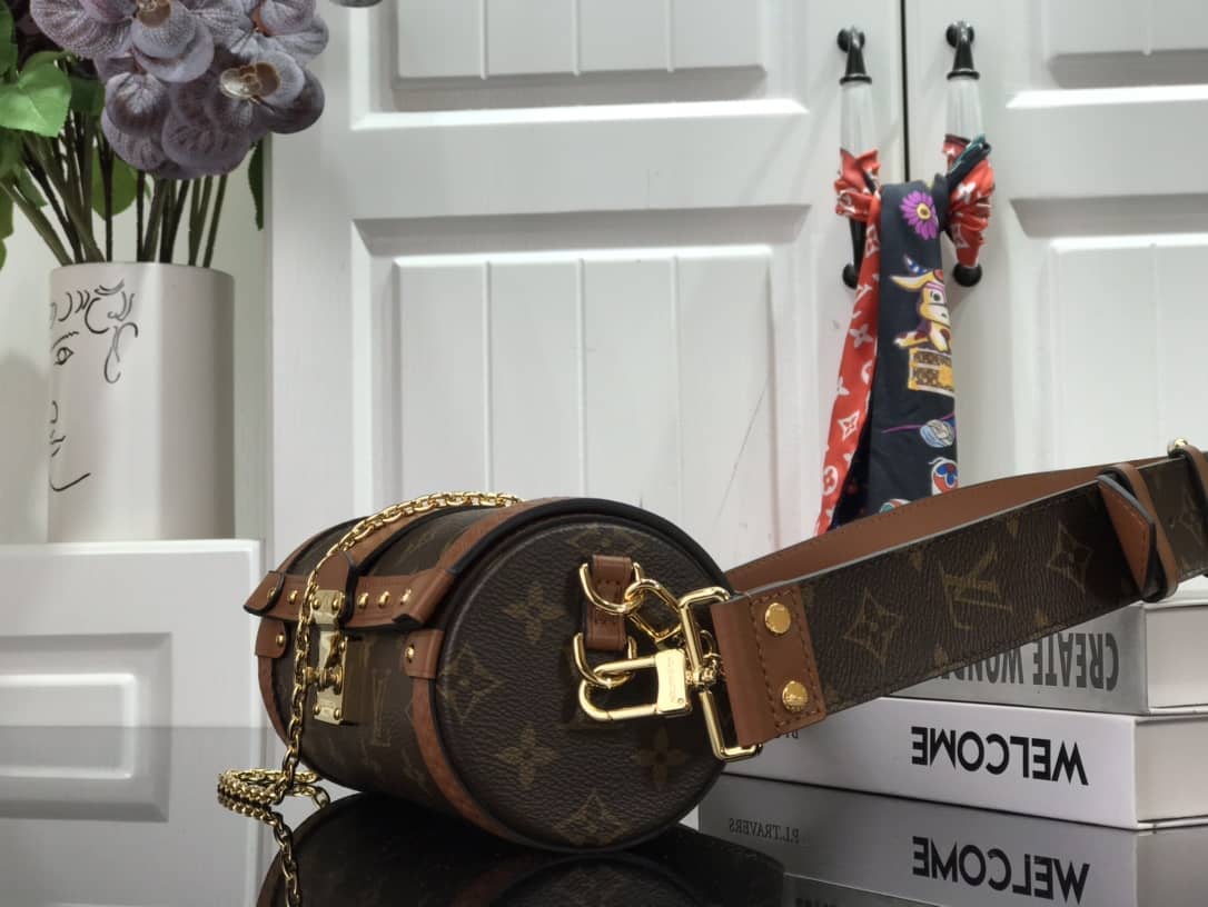 L0vis Vvtt0n Papillon Trunk Monogram Chain Replica Crossbody Bag M57836