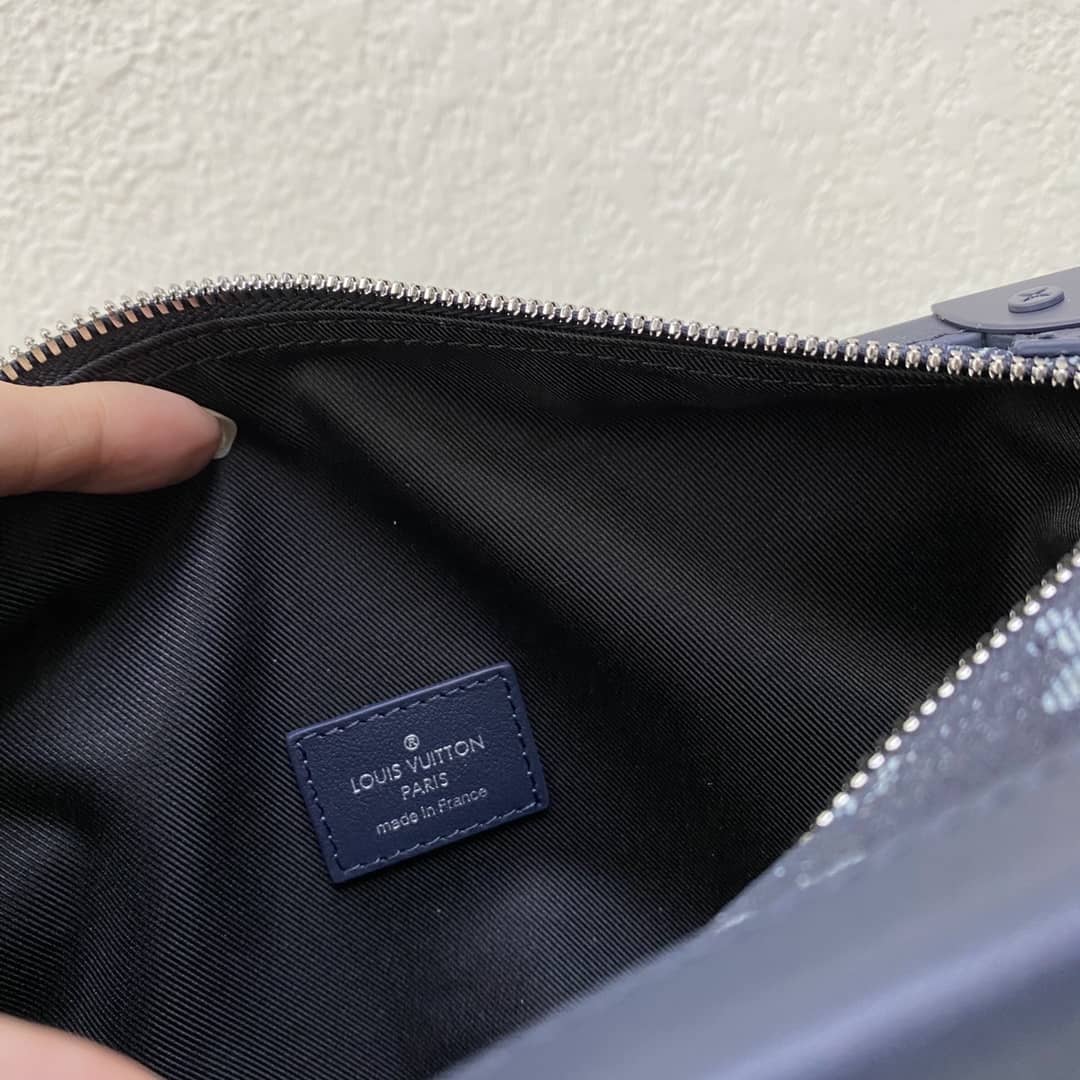 L0vis Vvtt0n Soft Trunk Monogram Replica Bag M57283