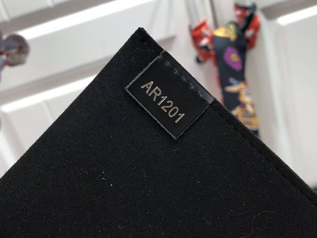 L0vis Vvtt0n Petit Sac Plat Flat Shoulder Bag Replica Black M80169