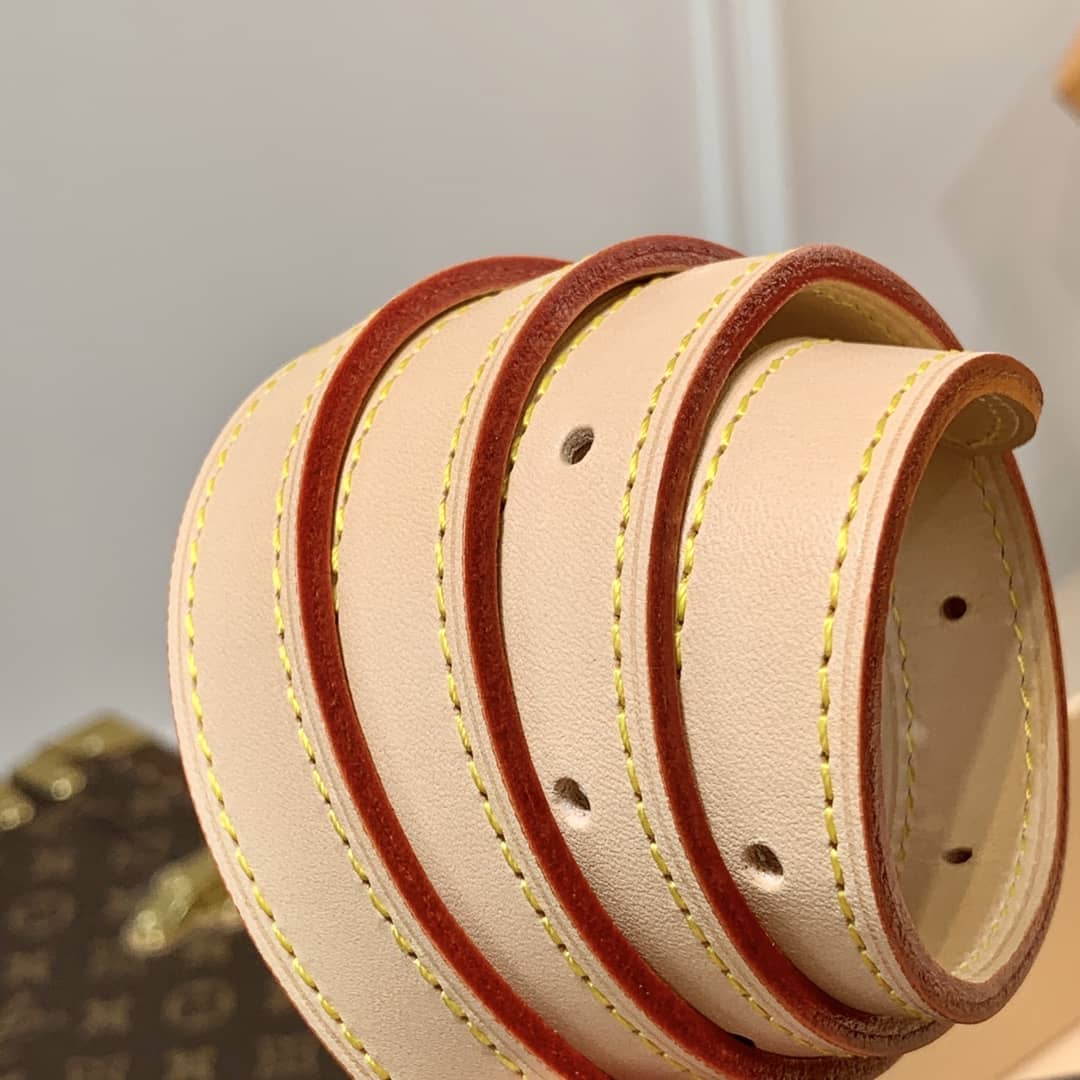 L0vis Vvtt0n Monogram Saint Cloud MM M51243 Replica Messenger Bag