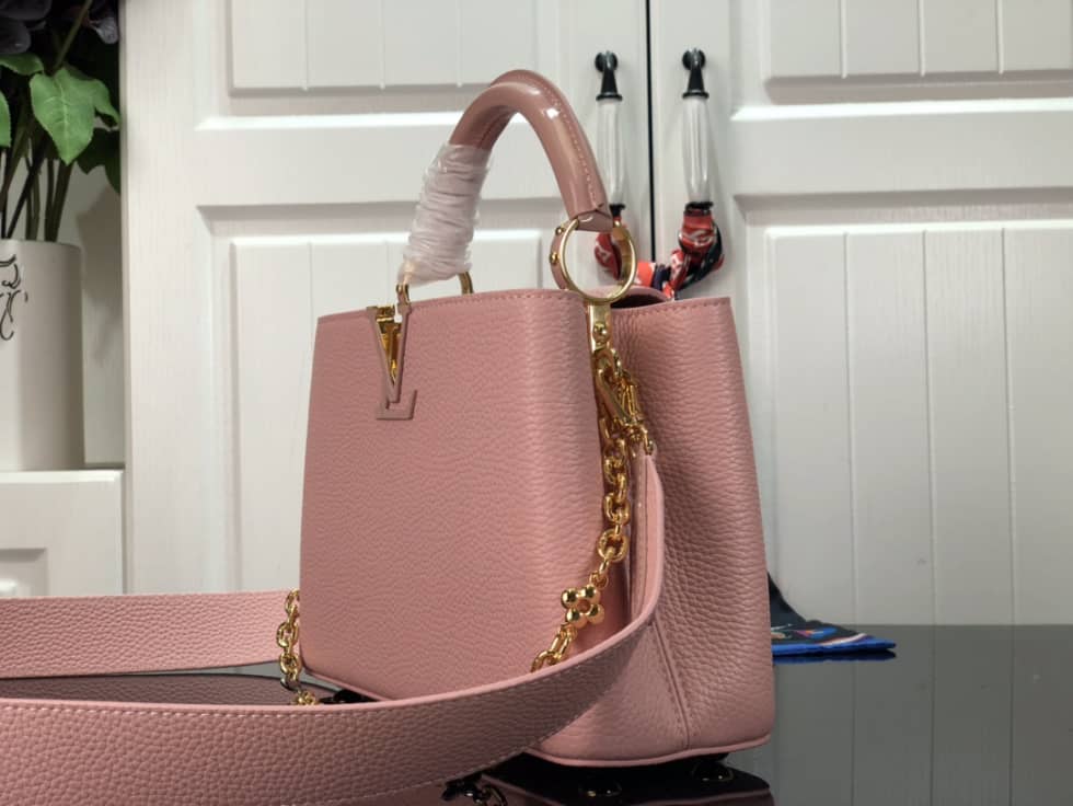 L0vis Vvtt0n Capucines BB M59065 Replica Shoulder Bag