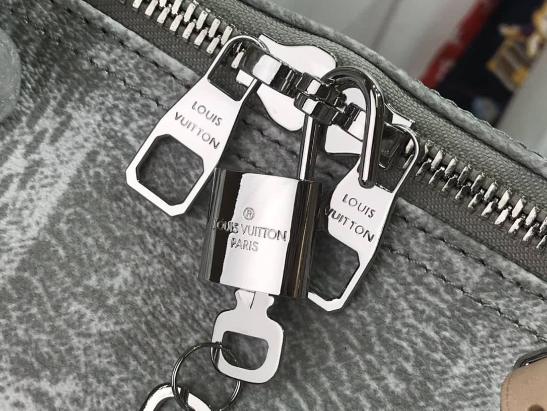 L0vis Vvtt0n Keepall Bandoulière 50 Travel Bag Replica Gray N50069