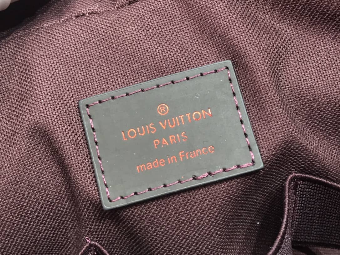 L0vis Vvtt0n Damier Ebene Toiletry Pouch