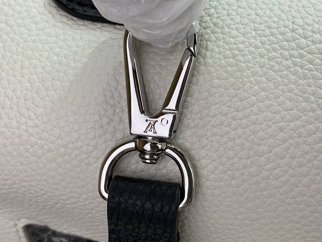 L0vis Vvtt0n Lock Me Ever 2Way Bag Replica M52787