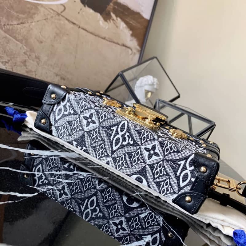 L0vis Vvtt0n Since 1854 Petite Malle Replica Bag Black M57212