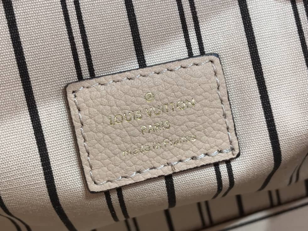 Best Replica L0vis Vvtt0n Pochette Metis Marine Leather M44071 Replica Shoulder Bag(ColaReps)