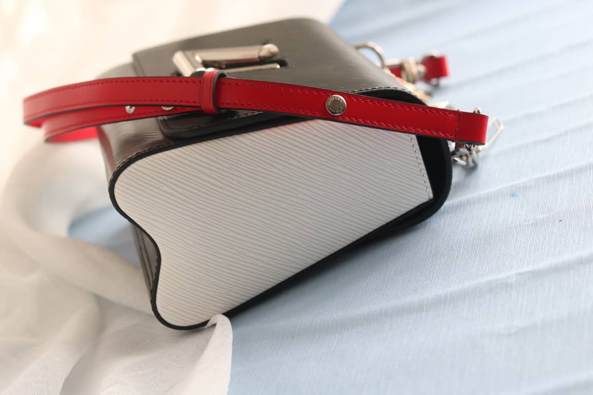 L0vis Vvtt0n Twist Epi Handbag Replica