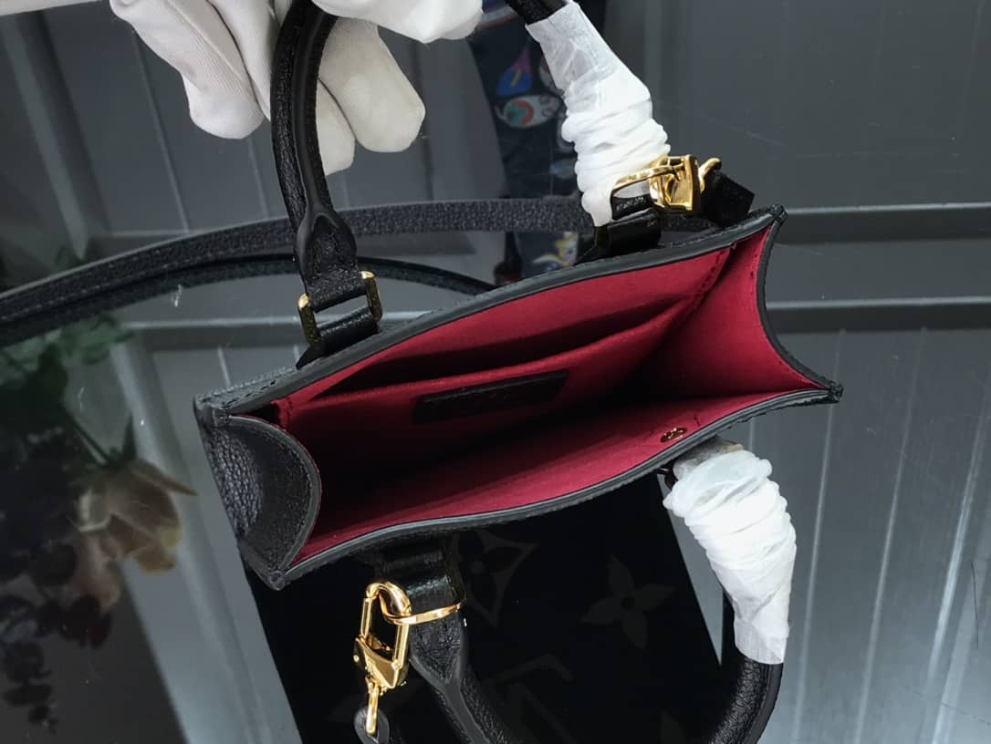 L0vis Vvtt0n Monogram Petit Sac Plat Bag Replica Black M80449