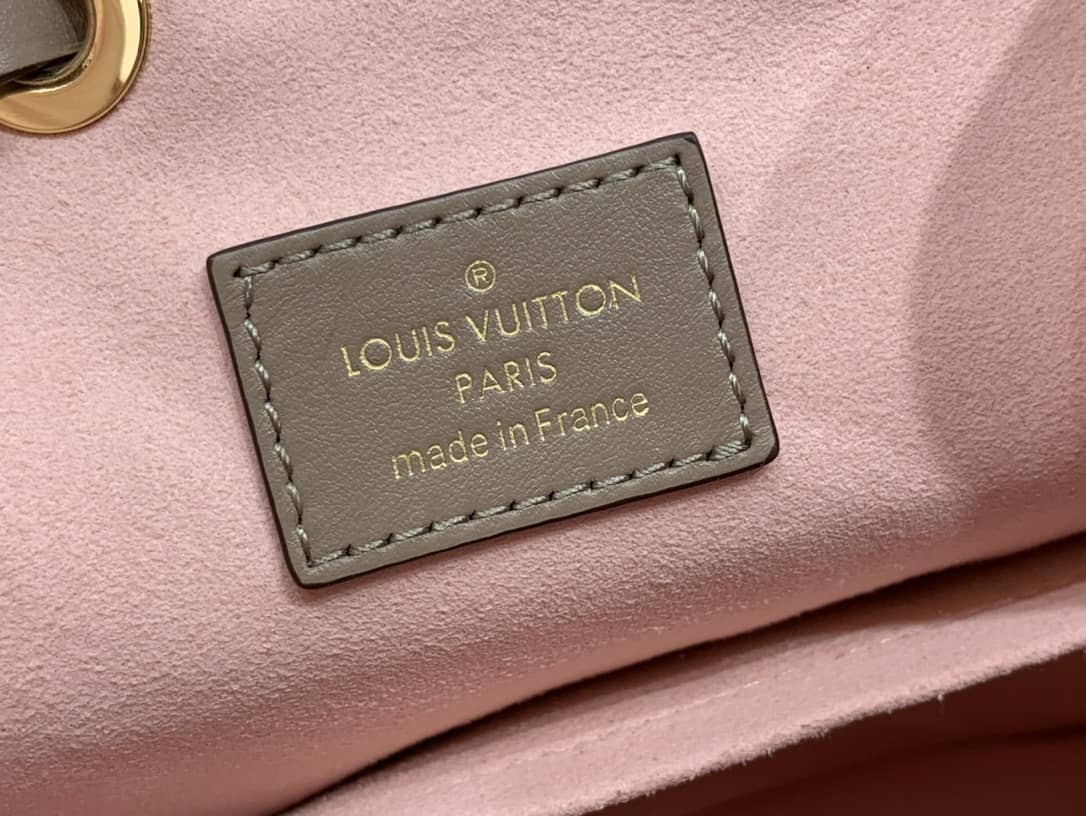 L0vis Vvtt0n Ann Platt Montsouris PM Noir Leather Replica Backpack Beige M45205