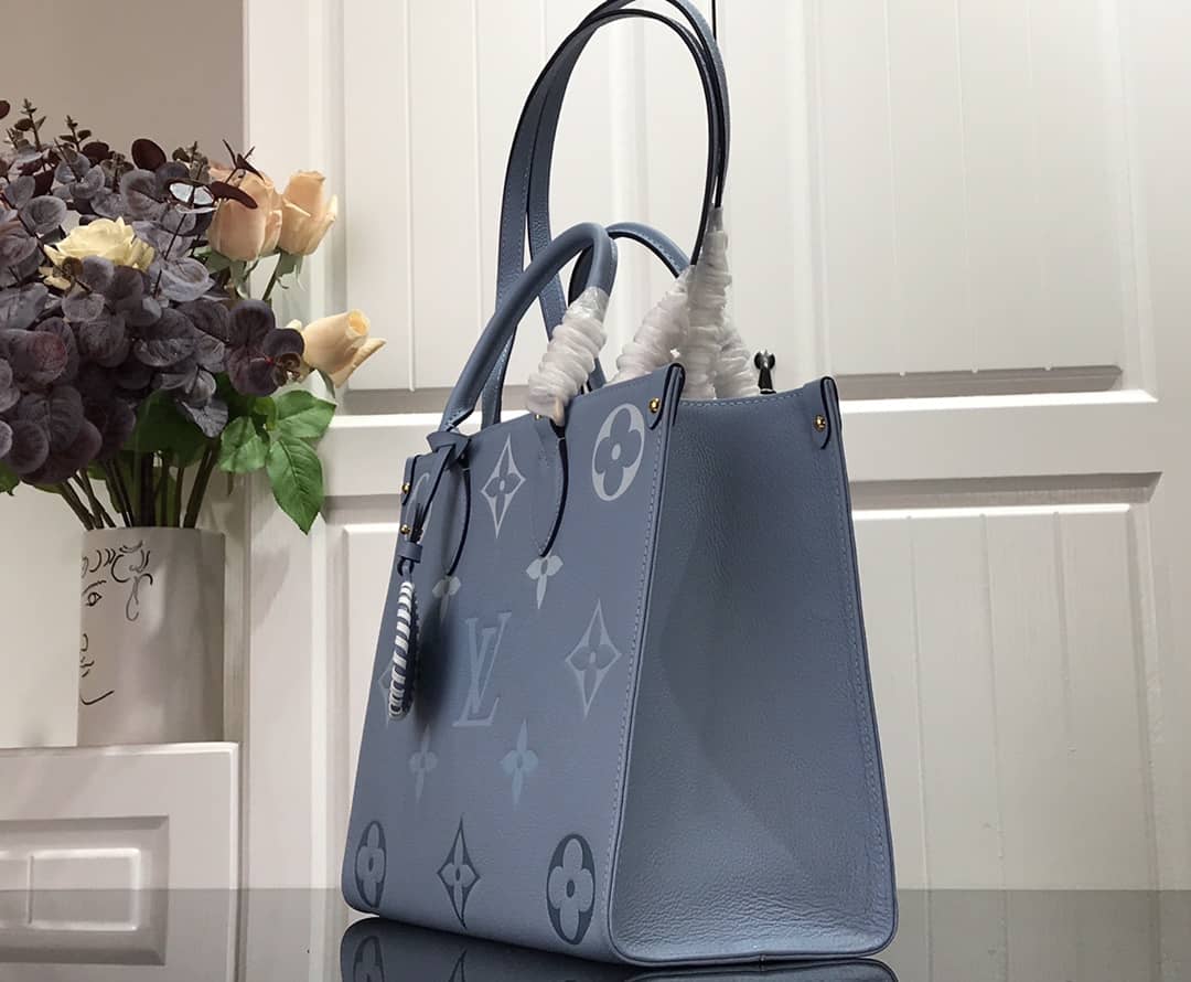 L0vis Vvtt0n On the Go MM Monogram Empreinte Two-way Tote Replica Blue M45717