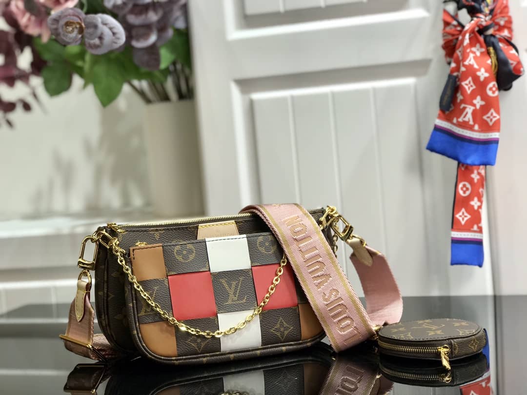 L0vis Vvtt0n Monogram Canvas Multi Pochette Replica Red M44823