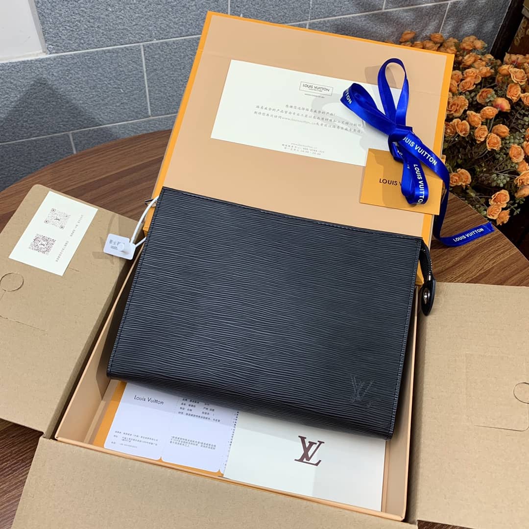 L0vis Vvtt0n Replica Toiletry Pouch 26 Epi Leather Bag Black M41366