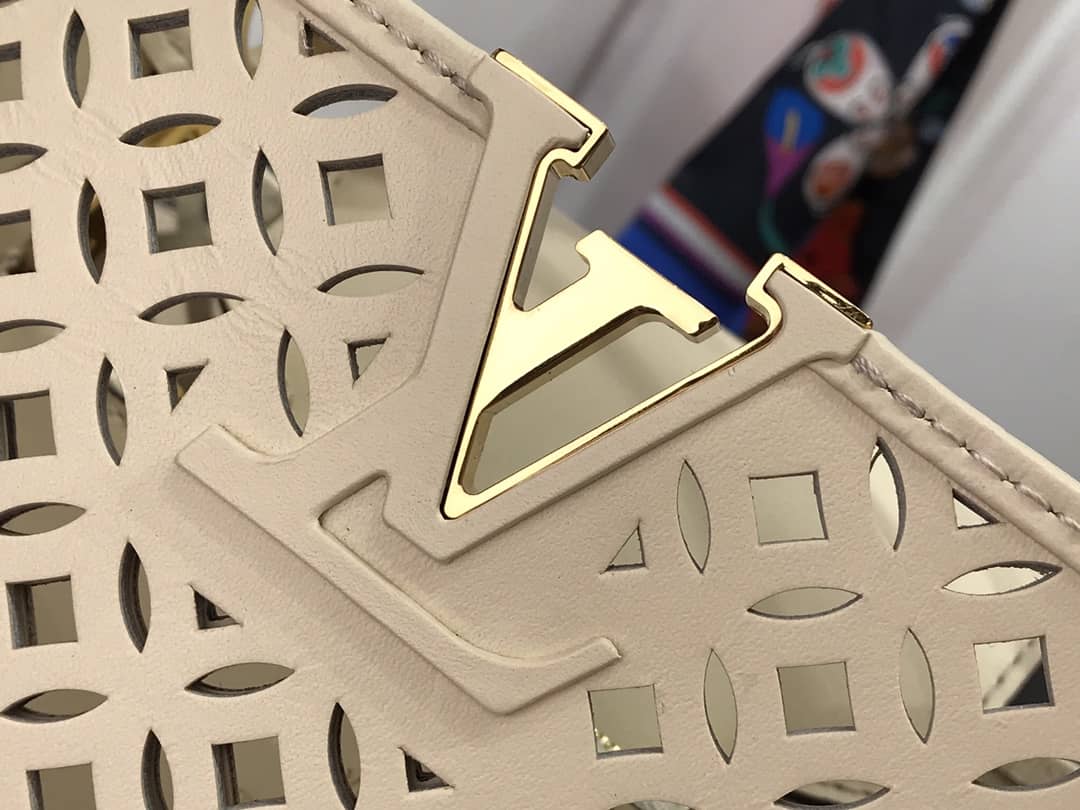 L0vis Vvtt0n Capucines BB Cutout Leather Bag Replica Beige M57228