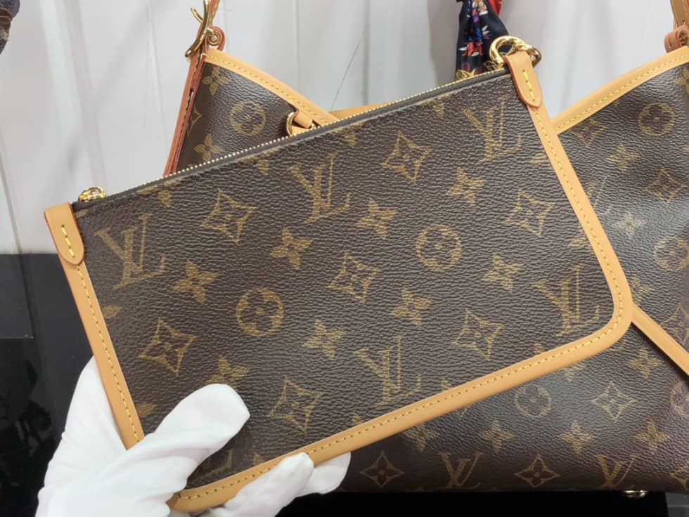 L0vis Vvtt0n CarryAll PM M46203 Replica Shoulder Bag