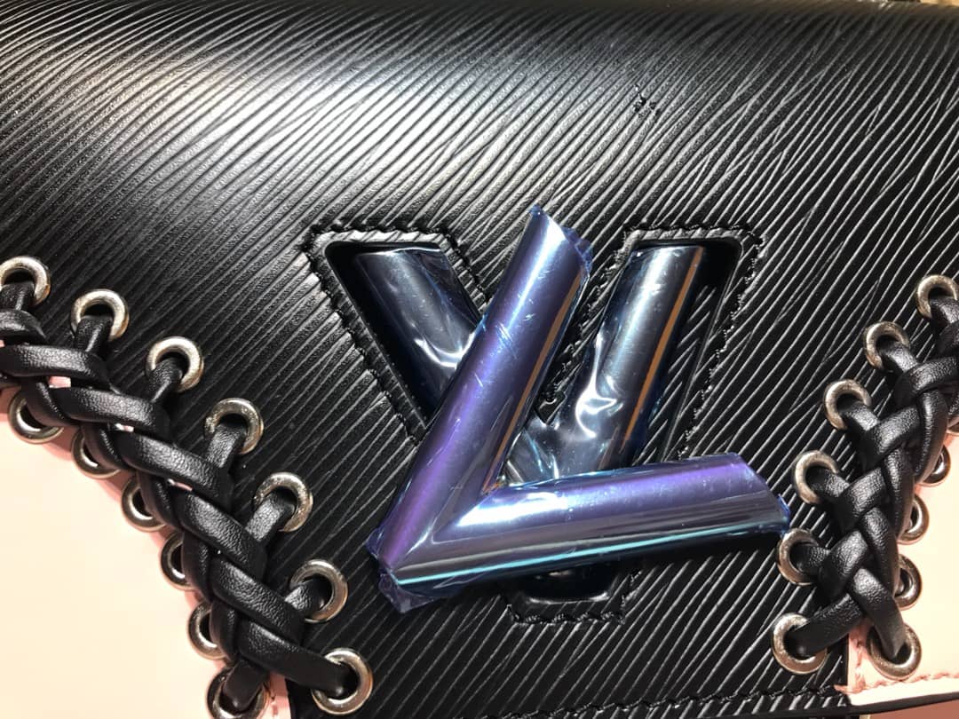 L0vis Vvtt0n Replica Twist MM Epi Leather Bag Pink