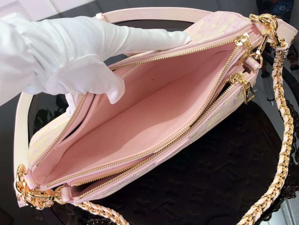 L0vis Vvtt0n Multi Pochette Accessoires Light Pink M46093 Replica