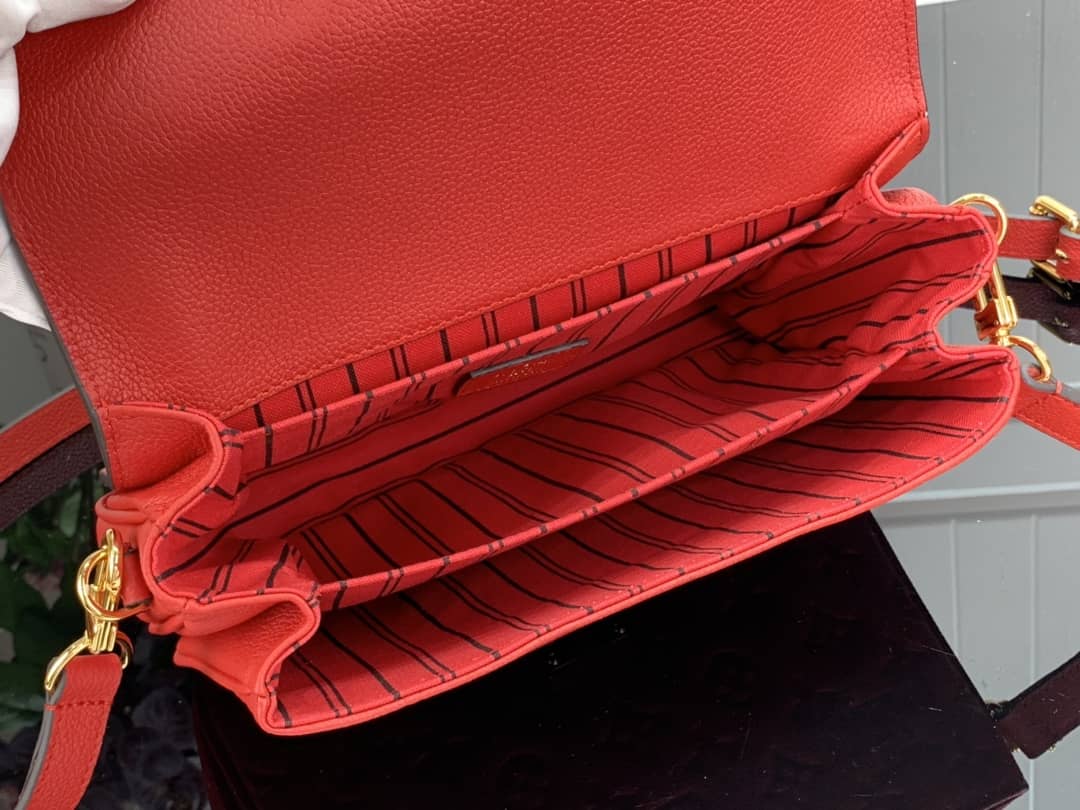 L0vis Vvtt0n Pochette Metis Marine Leather Red M44071 Replica Shoulder Bag