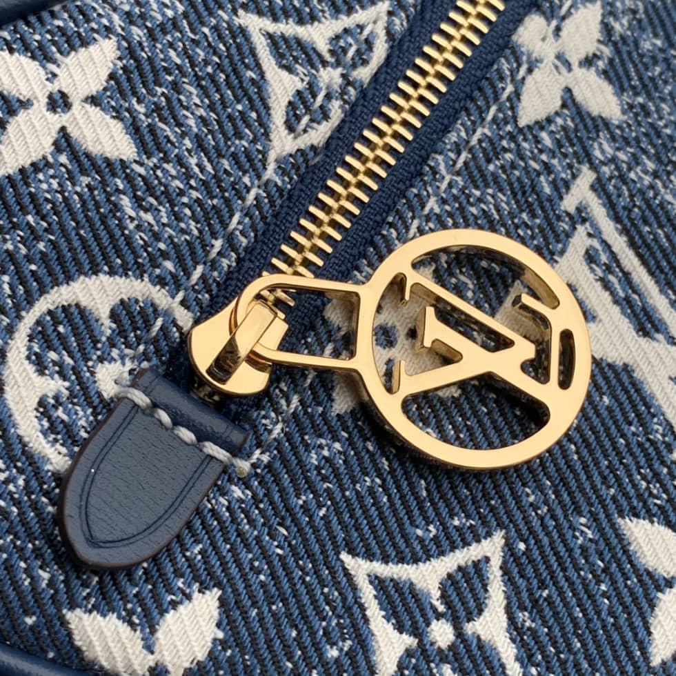 L0vis Vvtt0n Denim Loop Blue/White M81166 Replica Hobo