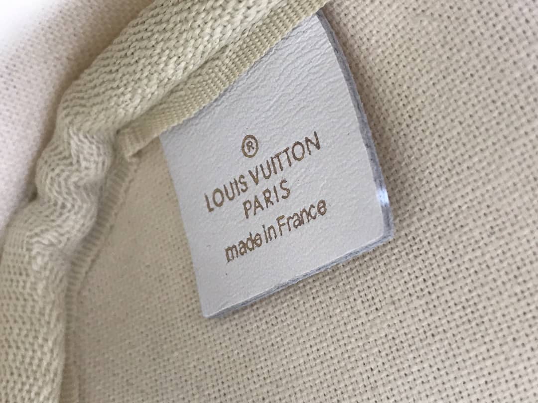 L0vis Vvtt0n Monogram Canvas Multi Pochette Replica White M44823