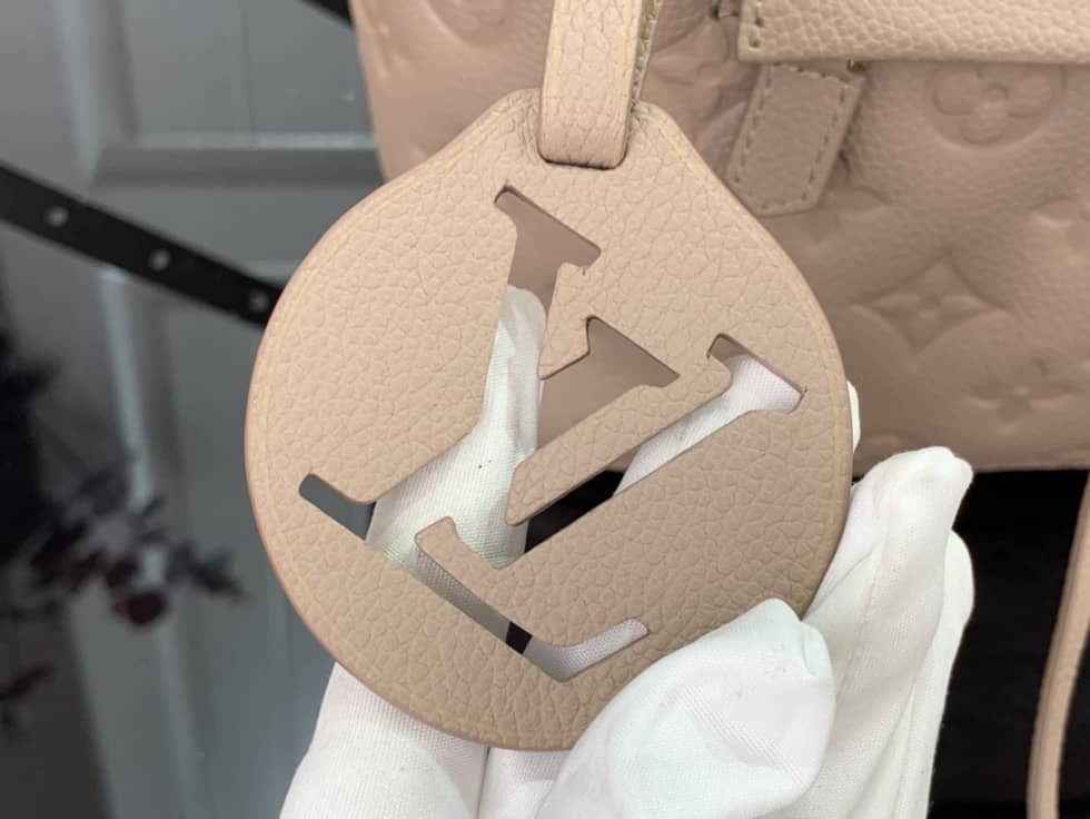 L0vis Vvtt0n Empreinte Montsouris M45638 Replica Backpack