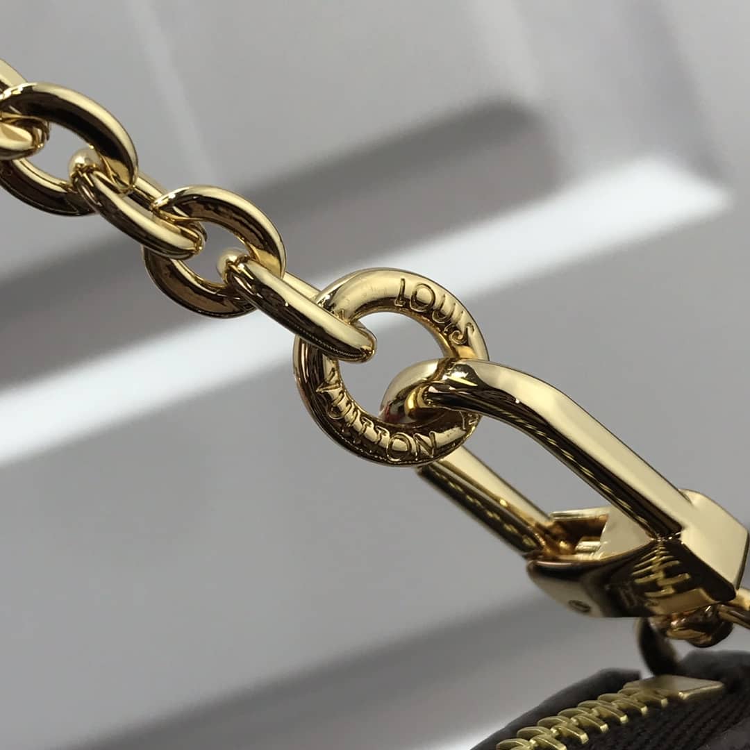 L0vis Vvtt0n Monogram Canvas Multi Pochette Replica Green M44823