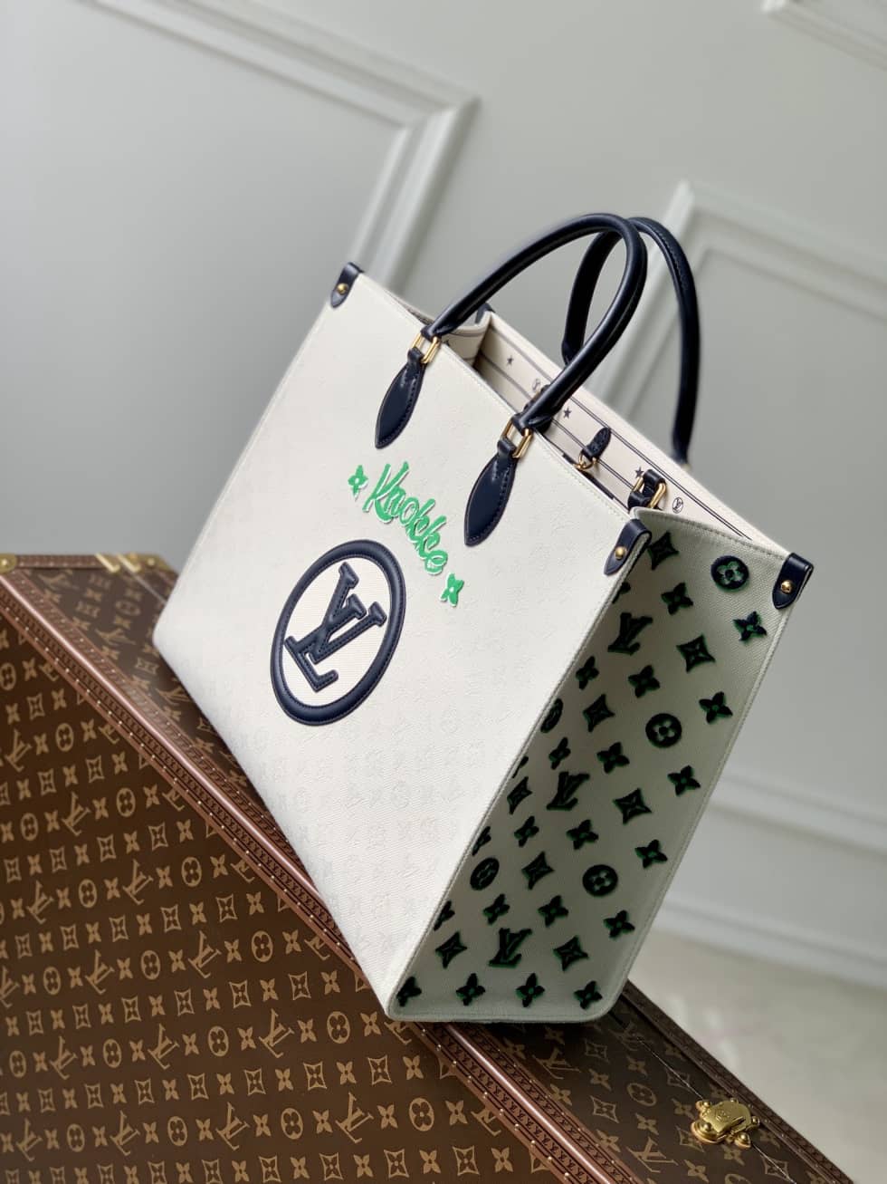 L0vis Vvtt0n OnTheGo GM M20815 Replica Tote