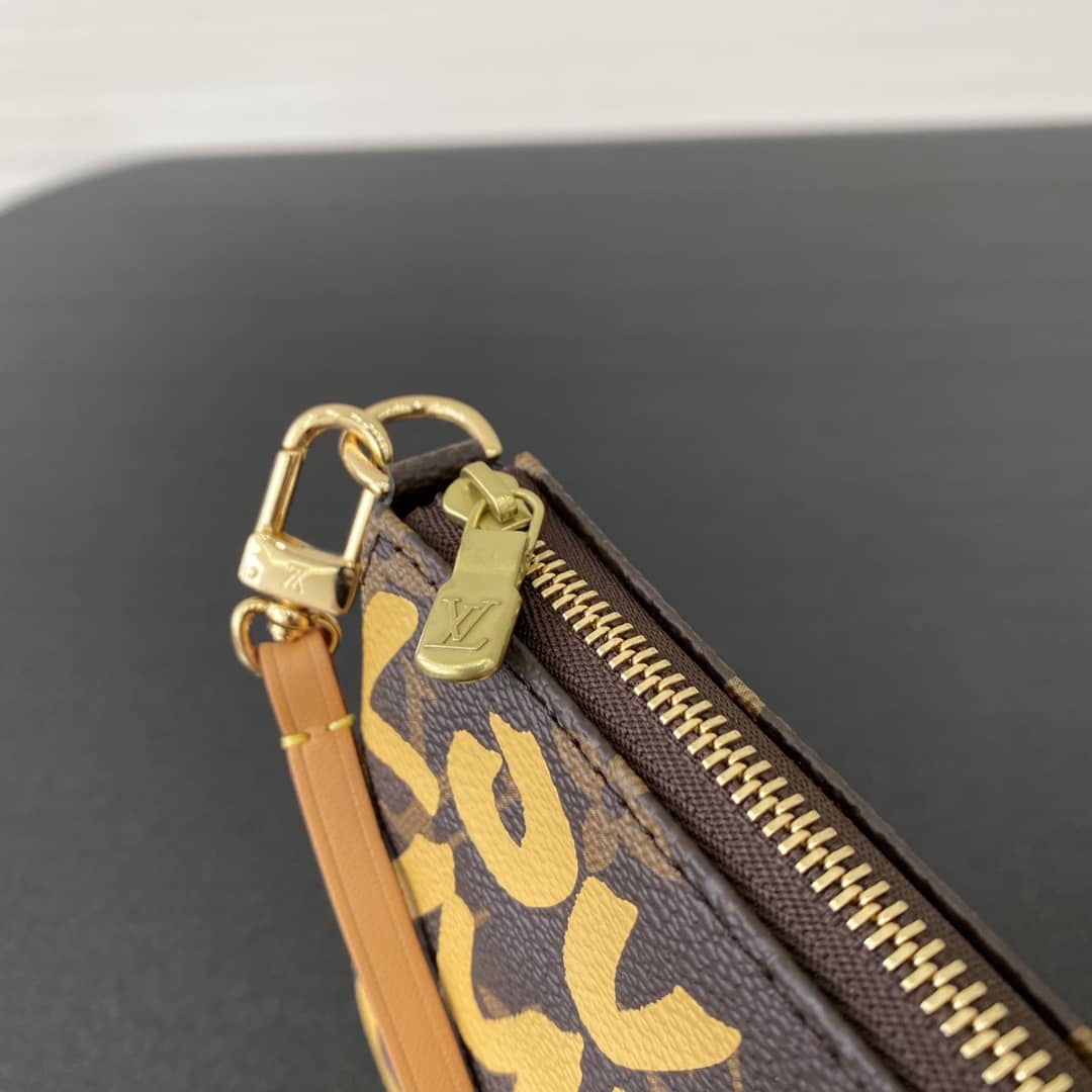 L0vis Vvtt0n Pochette Dupe 2001 Pochette Accessories Graffiti Monogram Bag M51980