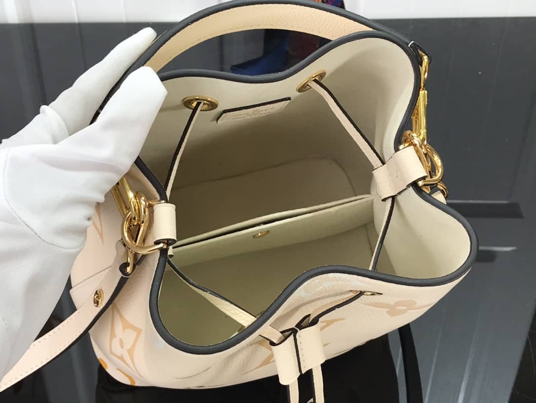 L0vis Vvtt0n BB Neo Noe Replica Monogram Bag Yellow M45716