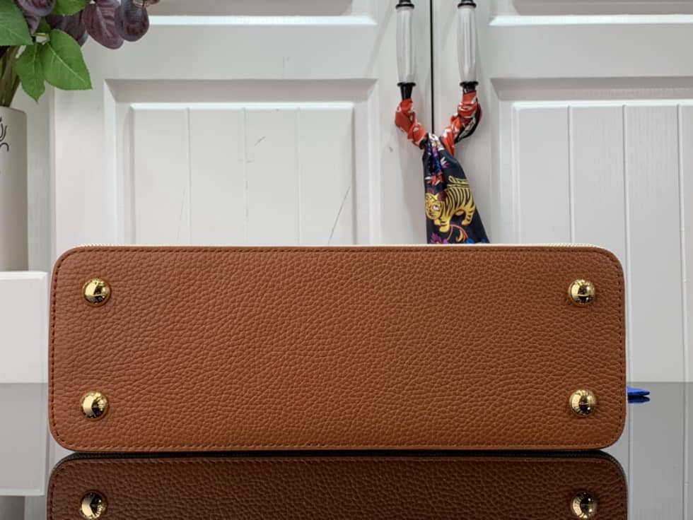 L0vis Vvtt0n Capucines MM M59872 Replica Shoulder Bag