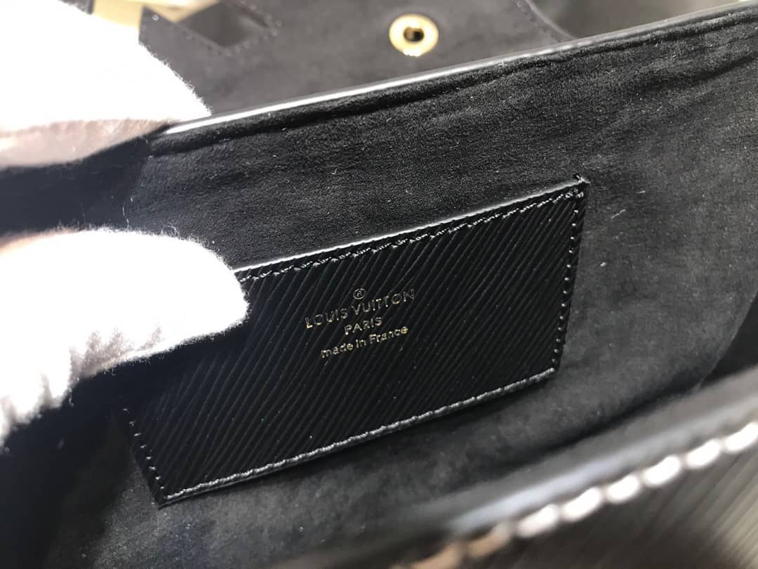 L0vis Vvtt0n Epi Leather Twist MM Replica Bag Black