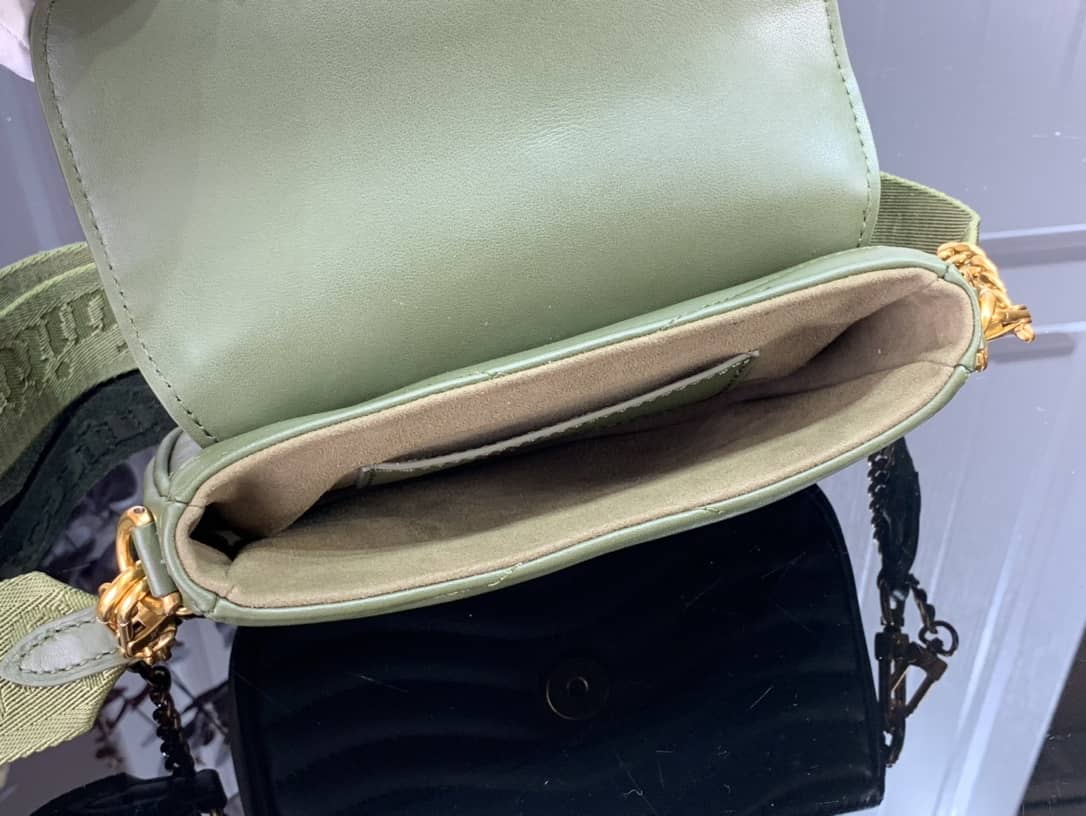 L0vis Vvtt0n New Wave Multi Replica Pochette Green M56466