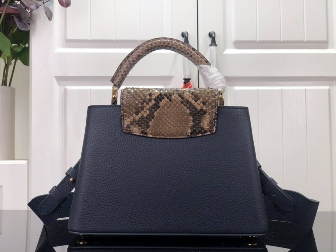 L0vis Vvtt0n Capucines Embroidery Replica Bag Blue M48865