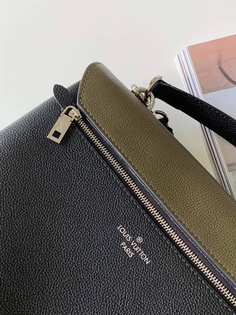 L0vis Vvtt0n Laurier Toffee Latte MyLockme Bag Replica M55323