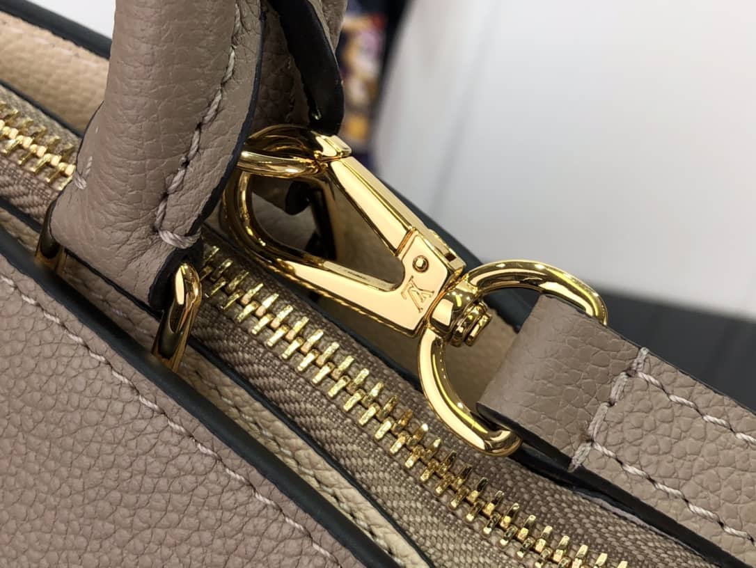 L0vis Vvtt0n Grand Palais Monogram Empreinte Bag Replica Gray M45811