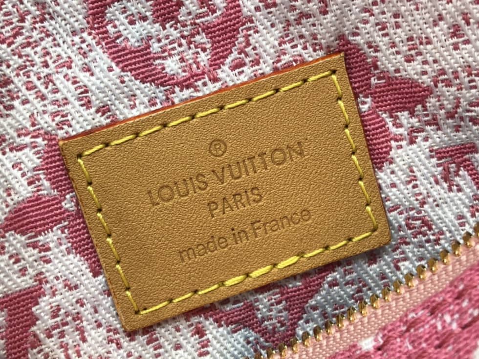 L0vis Vvtt0n Nano Speedy Pink M81213 Replica Crossbody Bag