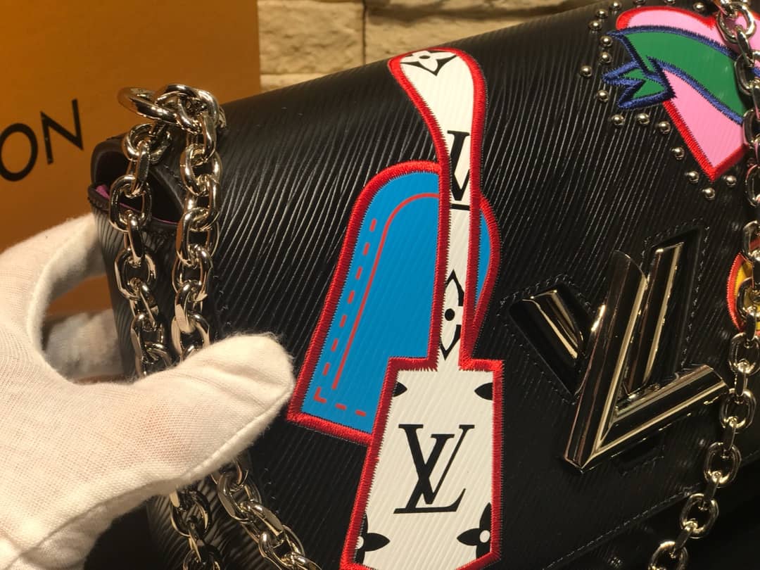 L0vis Vvtt0n Twist MM Bag Black M50296 Replica