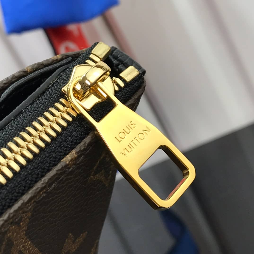 L0vis Vvtt0n Pallas Beauty Case Monogram Canvas Replica Black M64123