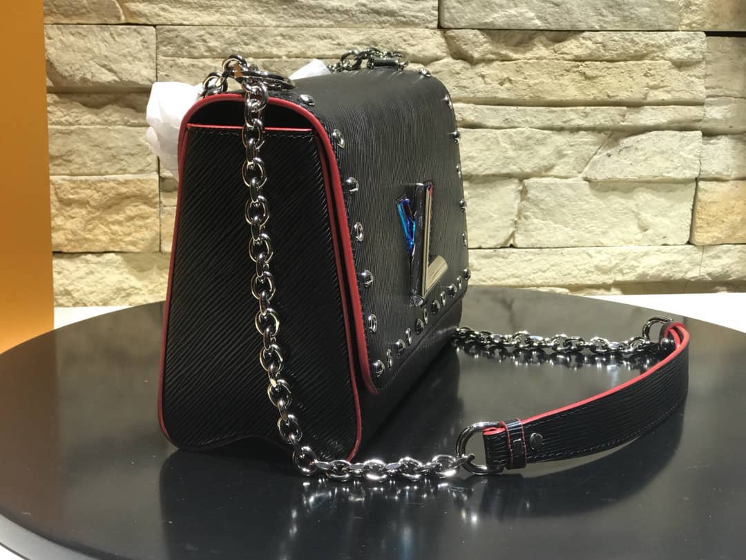 L0vis Vvtt0n Twist MM High Quality Replica Bag
