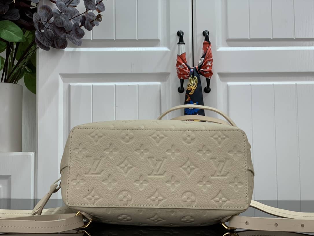 L0vis Vvtt0n Ann Platt Montsouris PM Noir Leather Replica Backpack Cream M45205