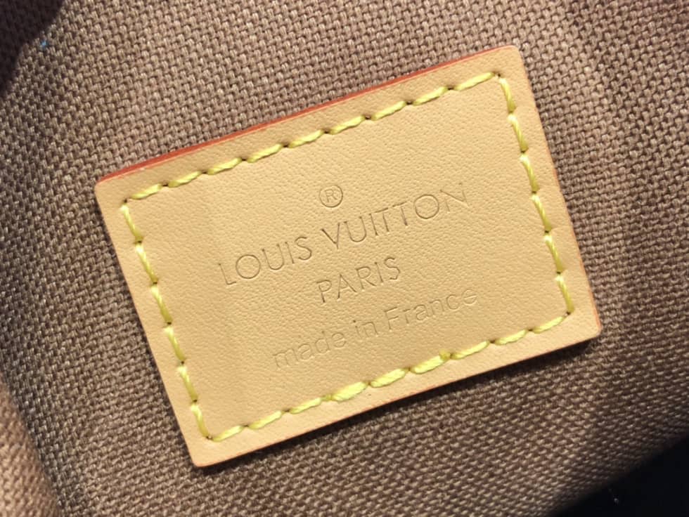 L0vis Vvtt0n Fold Me Pouch Monogram Brown M80874 Replica Bucket Bag