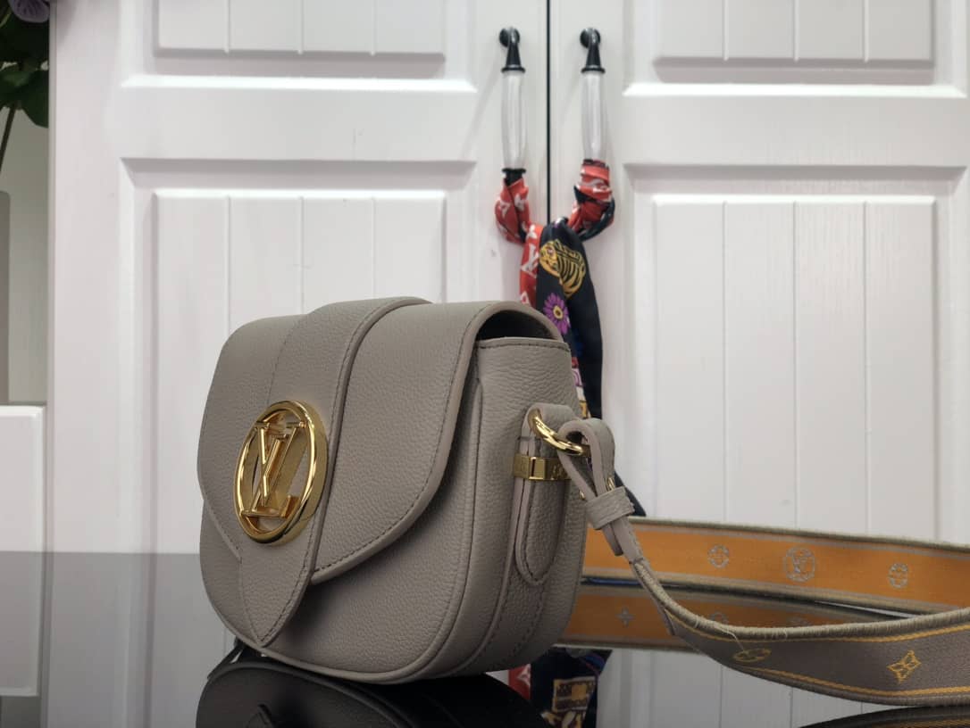 L0vis Vvtt0n Pont 9 Soft PM Replica Bag Apricot M58727