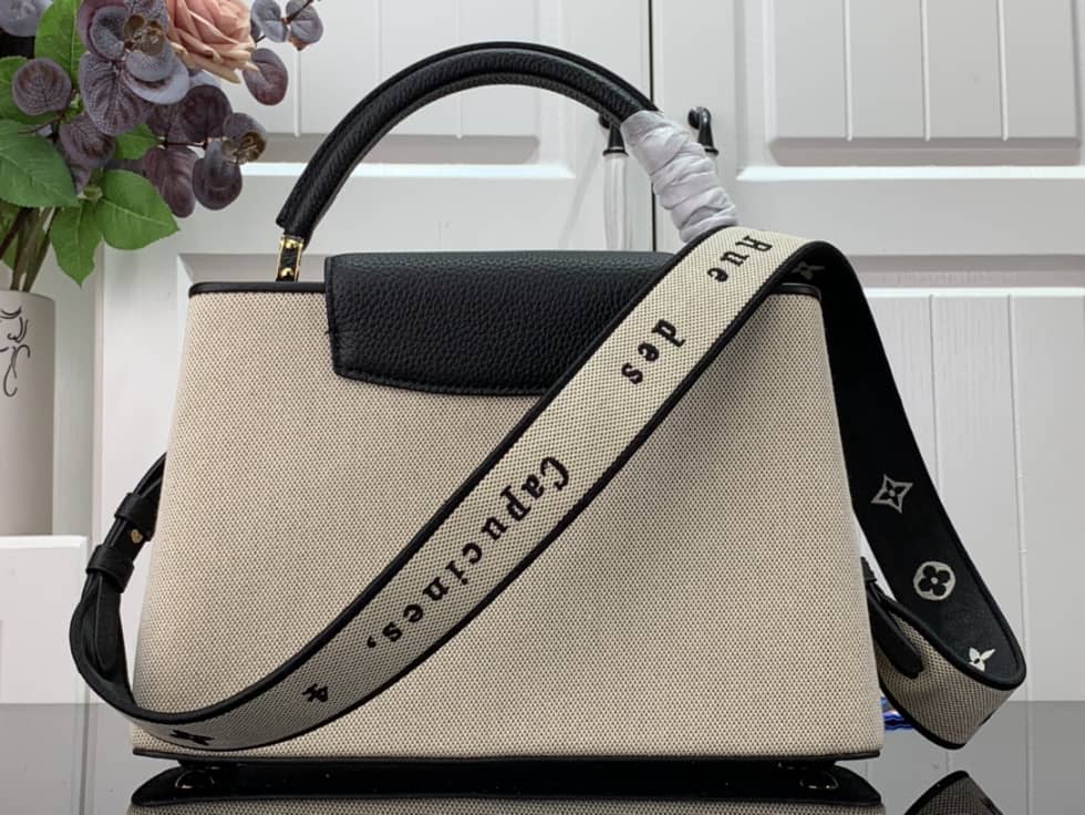 L0vis Vvtt0n Capucines MM Black M59872 Replica Shoulder Bag