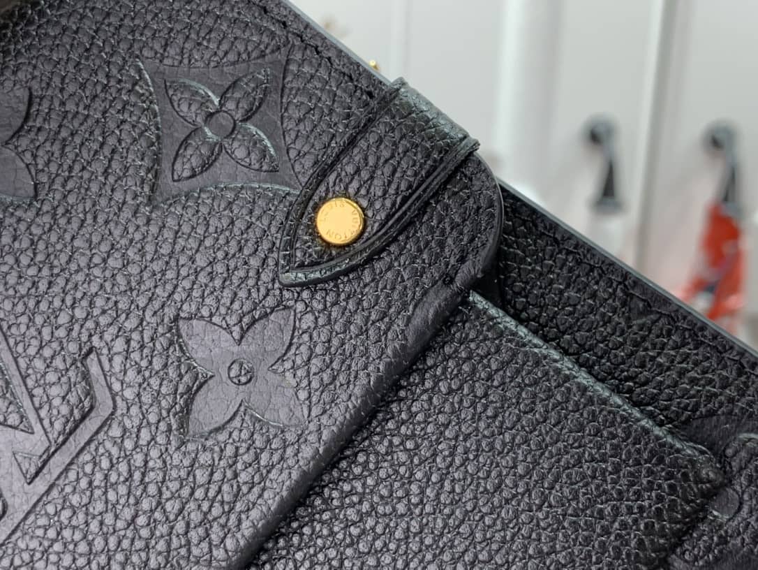 Best Replica L0vis Vvtt0n Vavin Chain Empreinte Leather Replica Bag Black M63398(ColaReps)