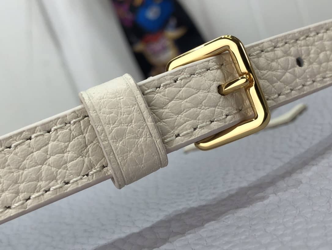 L0vis Vvtt0n Capucines BB M59709 Replica Shoulder Bag